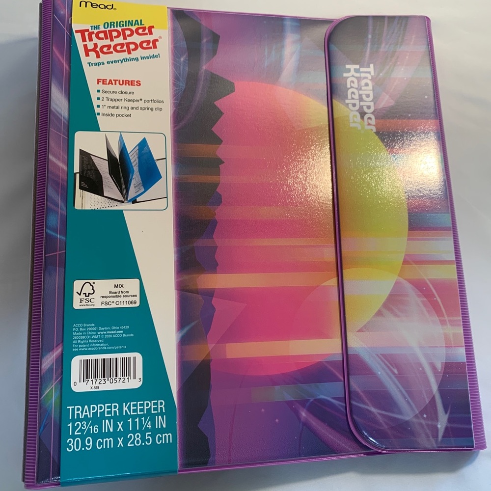 Retro 90s inspired Trapper Keeper Mead binder with 2 folders